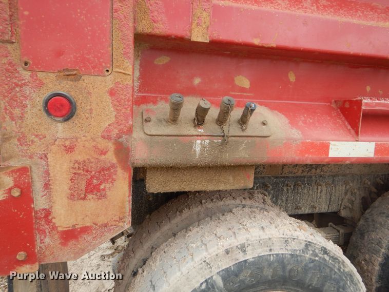 image for item IY9580 2008 International WorkStar 7400  dump truck