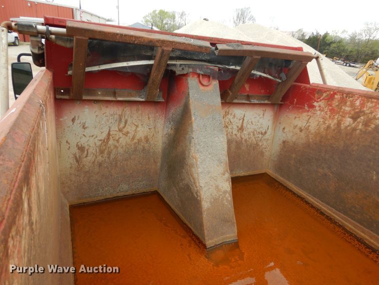 image for item IY9580 2008 International WorkStar 7400  dump truck