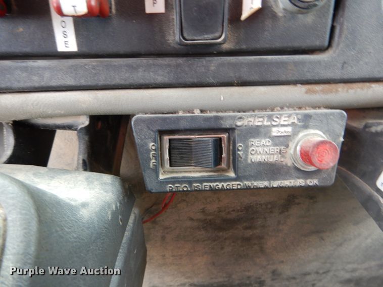 image for item IY9580 2008 International WorkStar 7400  dump truck