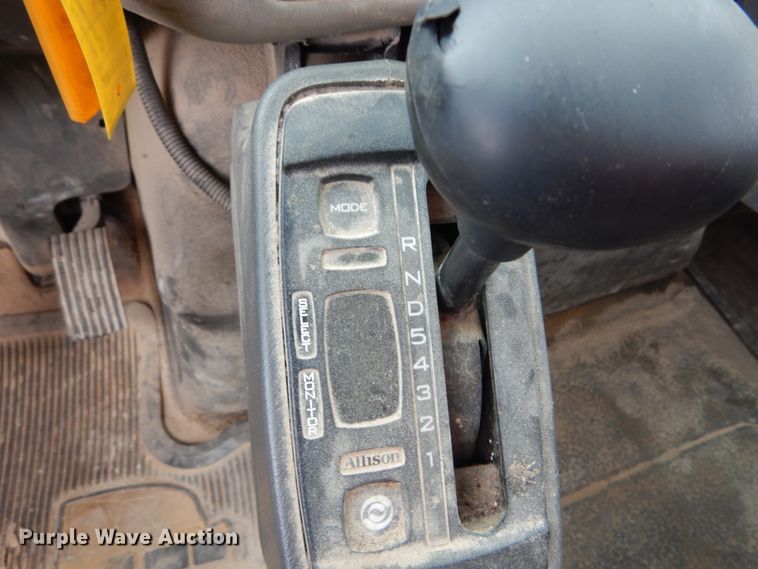 image for item IY9580 2008 International WorkStar 7400  dump truck