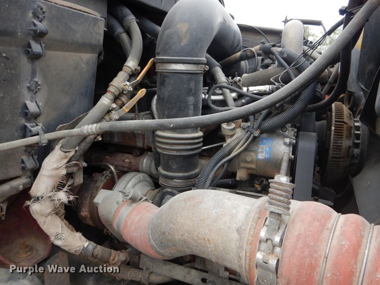 image for item IY9580 2008 International WorkStar 7400  dump truck