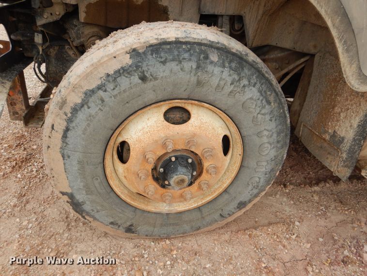 image for item IY9580 2008 International WorkStar 7400  dump truck