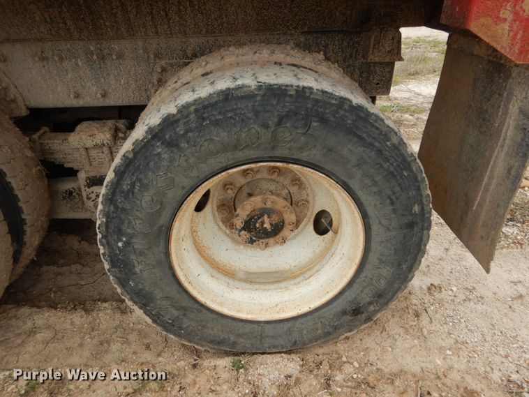 image for item IY9580 2008 International WorkStar 7400  dump truck