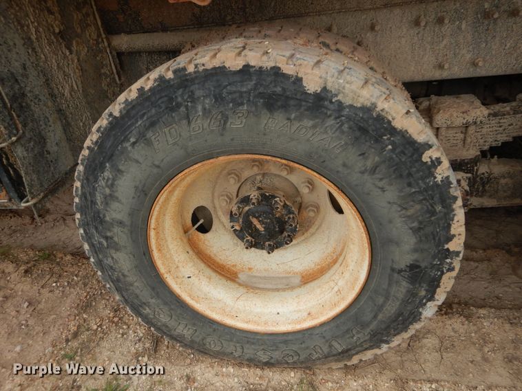 image for item IY9580 2008 International WorkStar 7400  dump truck