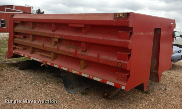 image for item IY9581 Dump bed