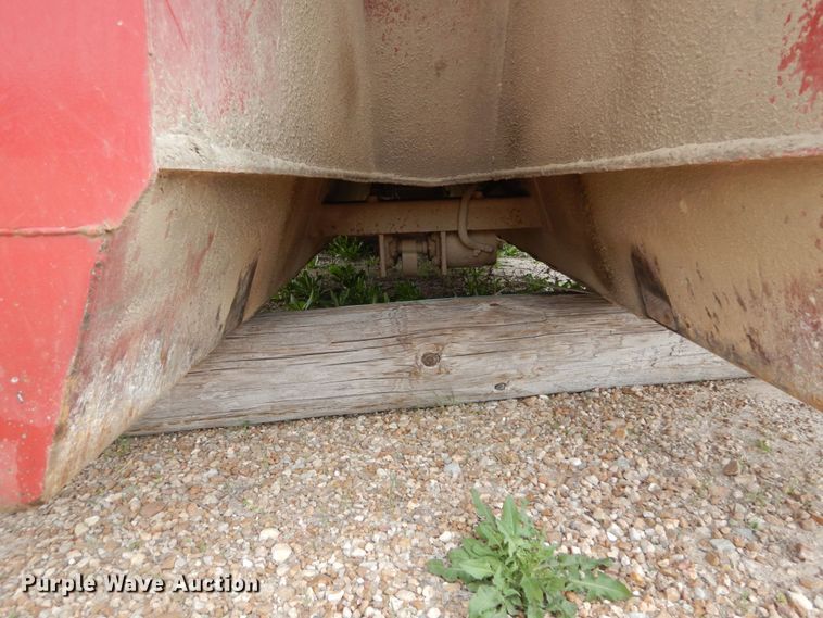 image for item IY9581 Dump bed