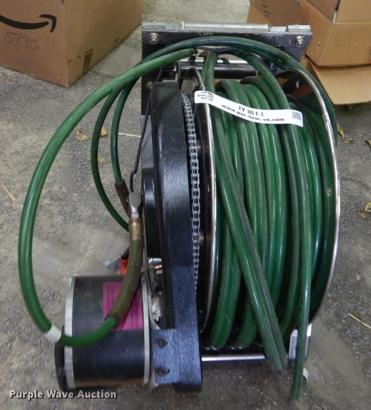 image for item IY9613 (2) Hannay hose reels