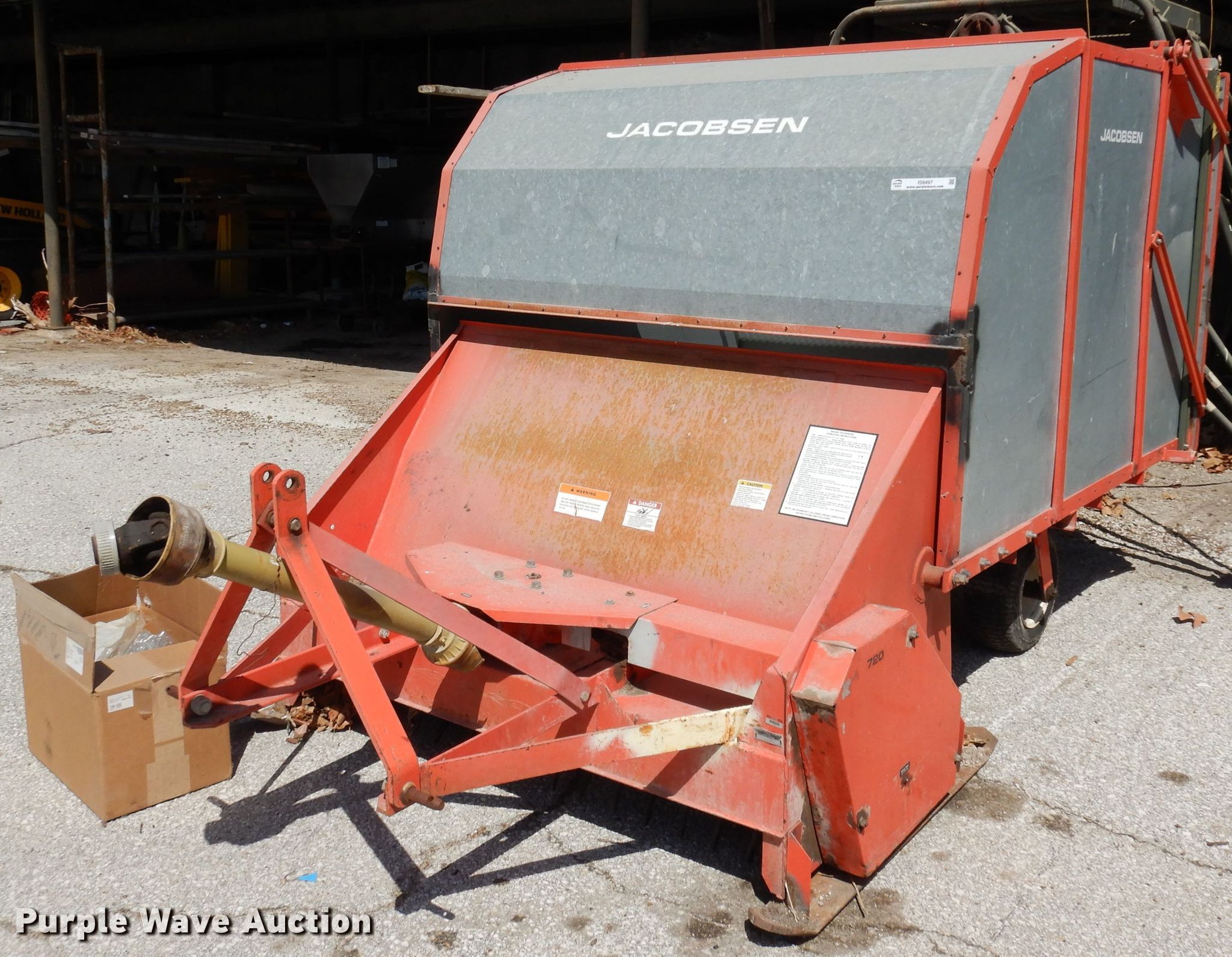 Jacobsen 720 turf sweeper in Osawatomie, KS Item IS9497 sold Purple Wave