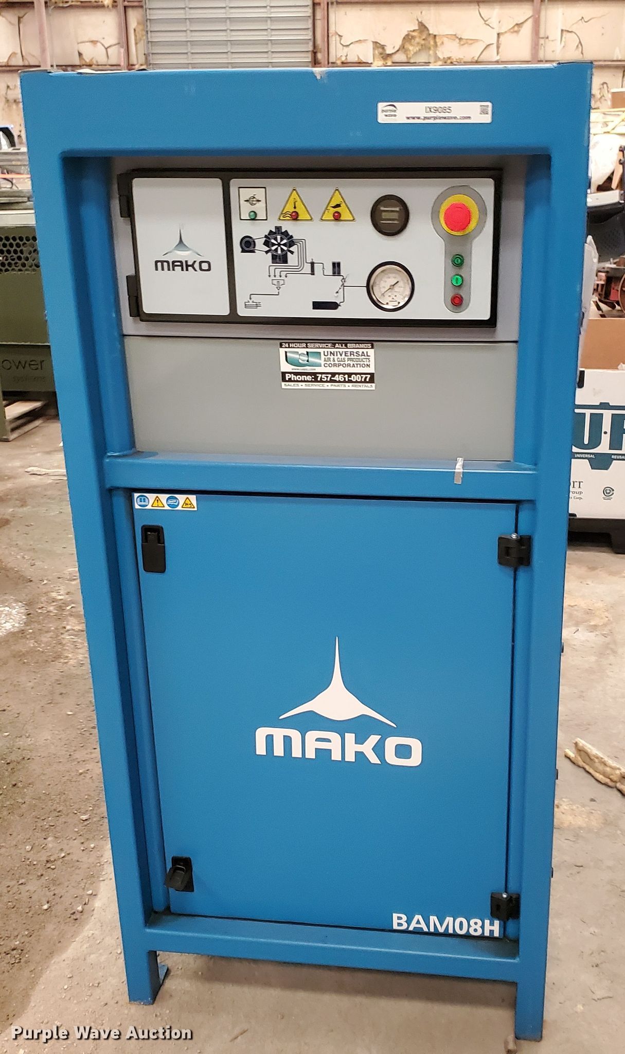 2015 Mako BAM08H air compressor in Salina, KS Item IX9085 sold