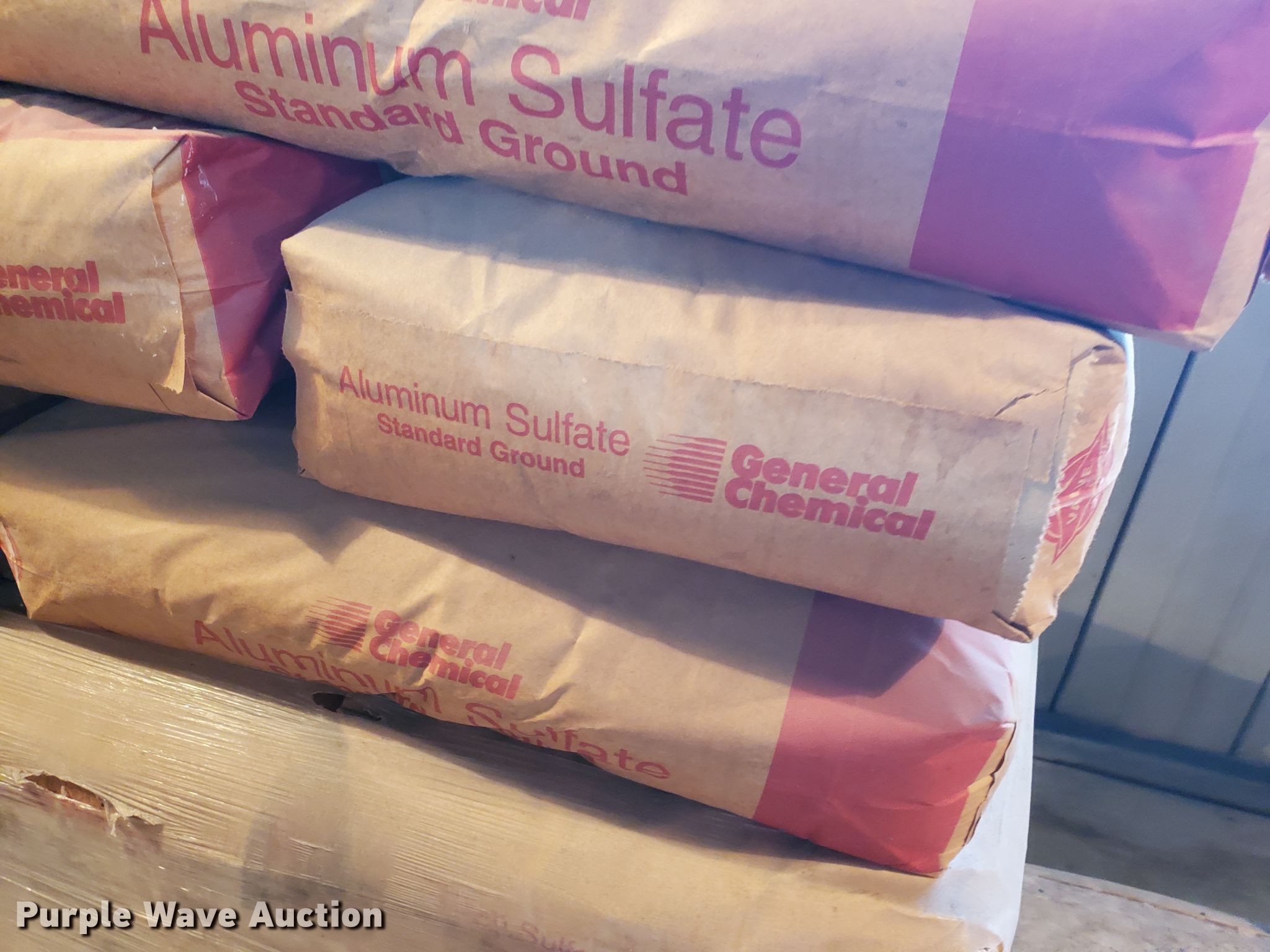 (94) bags of aluminum sulfate in Norton, KS Item IX9157 sold Purple