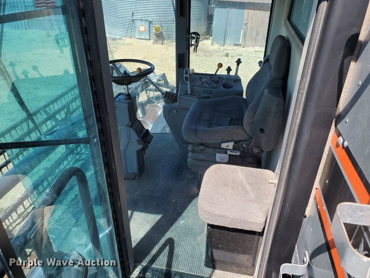 image for item DI4778 1993 Gleaner R62  combine