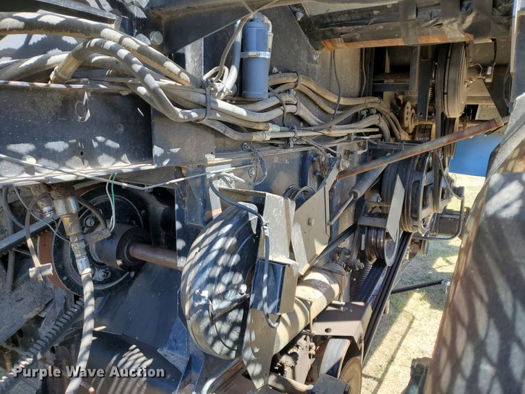 image for item DI4778 1993 Gleaner R62  combine