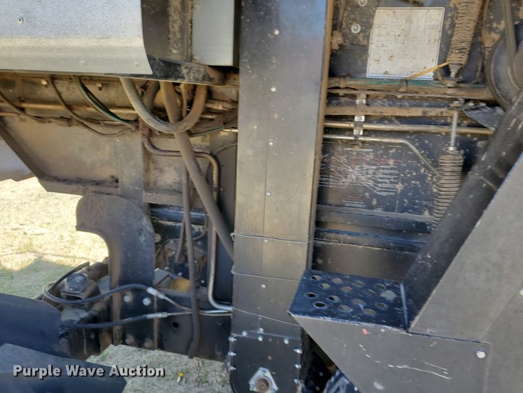 image for item DI4778 1993 Gleaner R62  combine