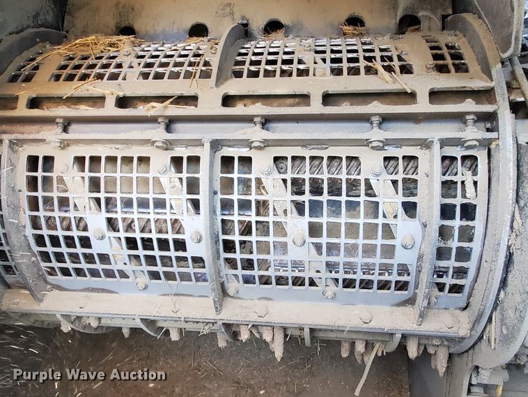 image for item DI4778 1993 Gleaner R62  combine