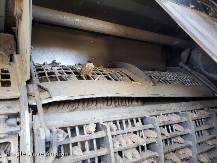 image for item DI4778 1993 Gleaner R62  combine