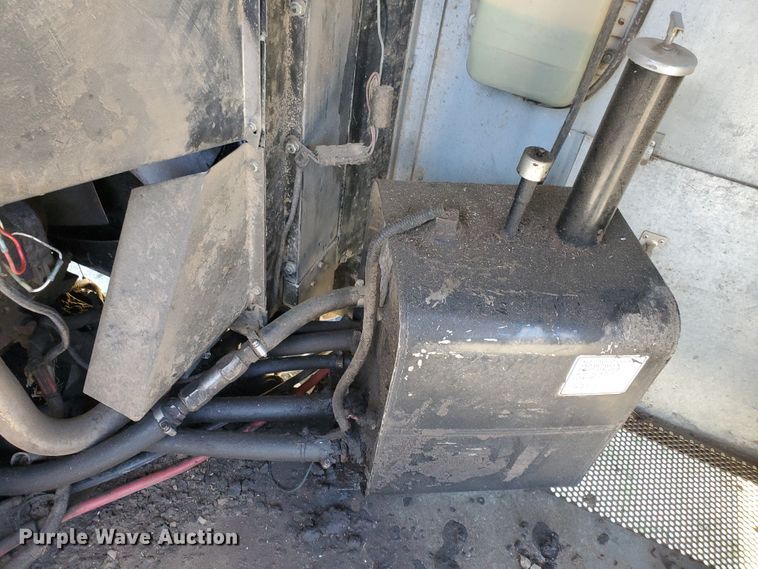 image for item DI4778 1993 Gleaner R62  combine