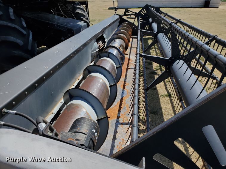 image for item DI4778 1993 Gleaner R62  combine