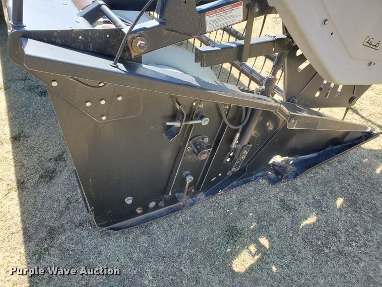 image for item DI4778 1993 Gleaner R62  combine