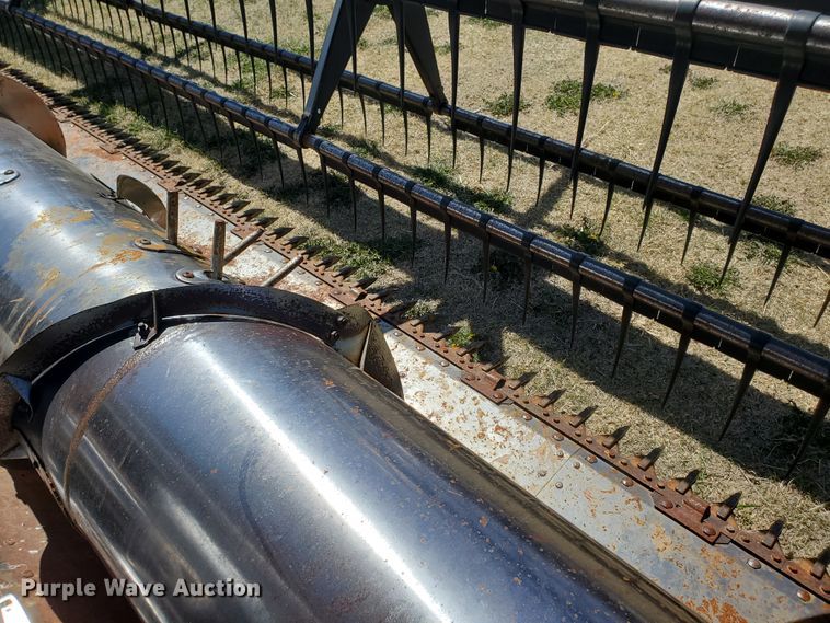 image for item DI4778 1993 Gleaner R62  combine