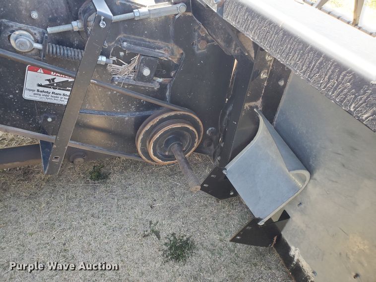 image for item DI4778 1993 Gleaner R62  combine