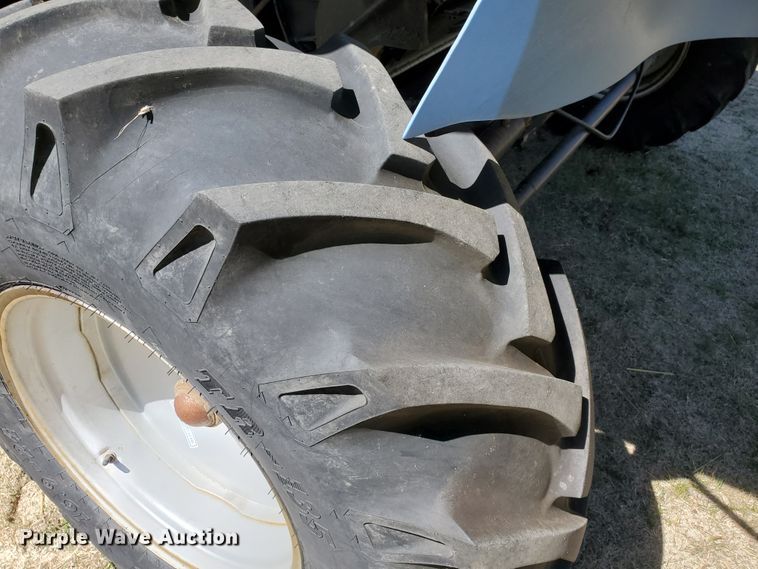 image for item DI4778 1993 Gleaner R62  combine