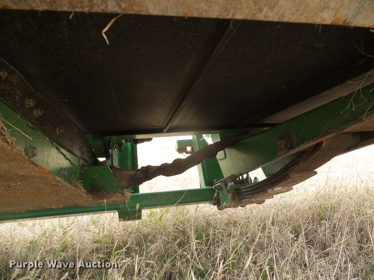 image for item DI5555 2006 John Deere 936D  draper head