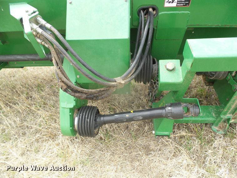 image for item DI5555 2006 John Deere 936D  draper head
