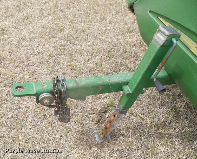 image for item DI5555 2006 John Deere 936D  draper head