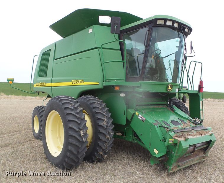 image for item DI5556 2005 John Deere 9860 STS  combine