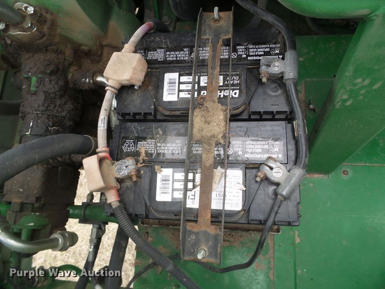 image for item DI5556 2005 John Deere 9860 STS  combine