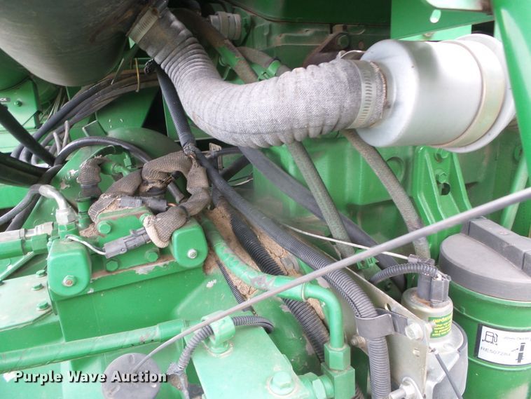 image for item DI5556 2005 John Deere 9860 STS  combine