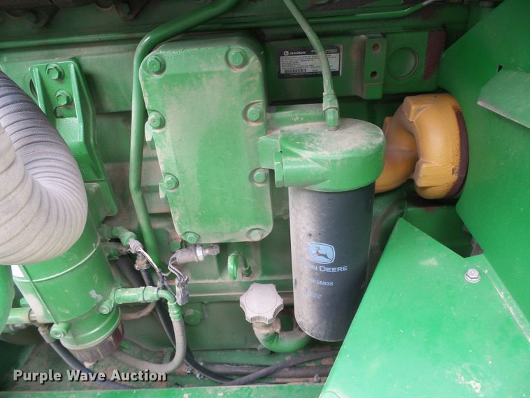 image for item DI5556 2005 John Deere 9860 STS  combine