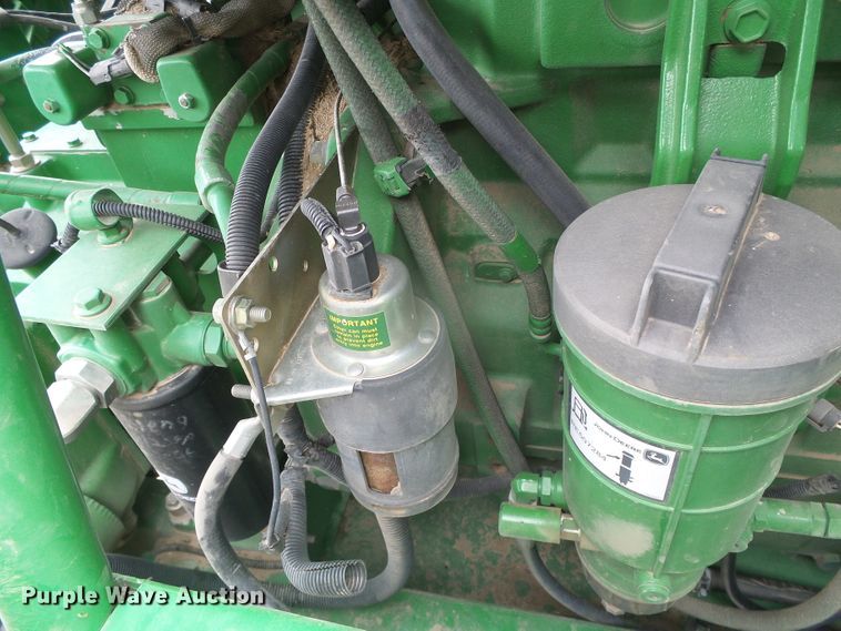 image for item DI5556 2005 John Deere 9860 STS  combine