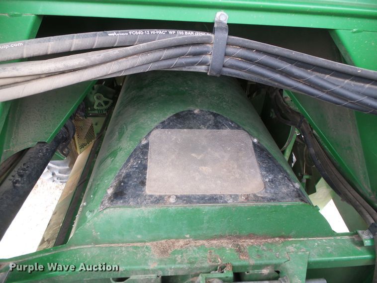 image for item DI5556 2005 John Deere 9860 STS  combine
