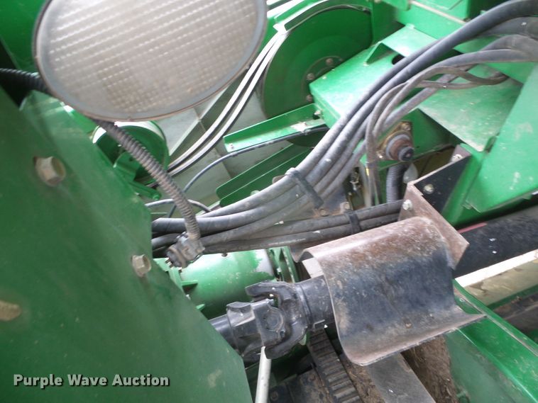 image for item DI5556 2005 John Deere 9860 STS  combine