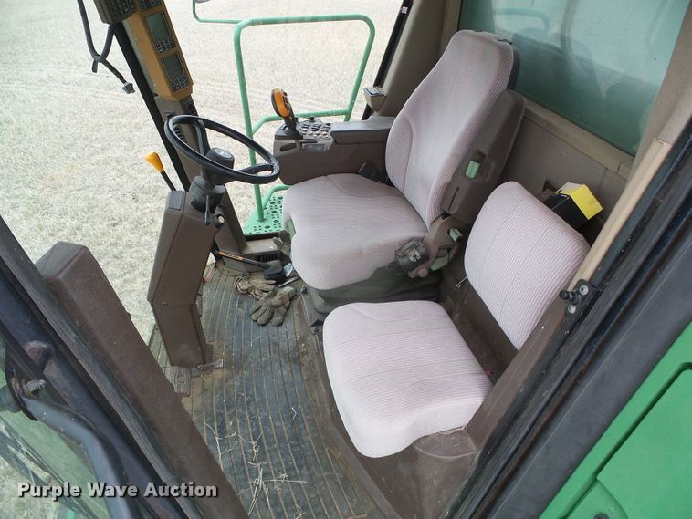 image for item DI5556 2005 John Deere 9860 STS  combine