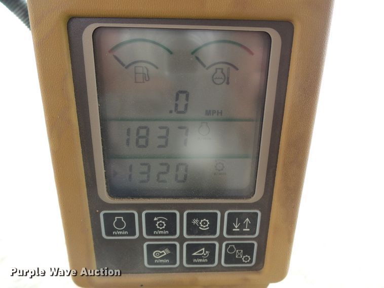 image for item DI5556 2005 John Deere 9860 STS  combine