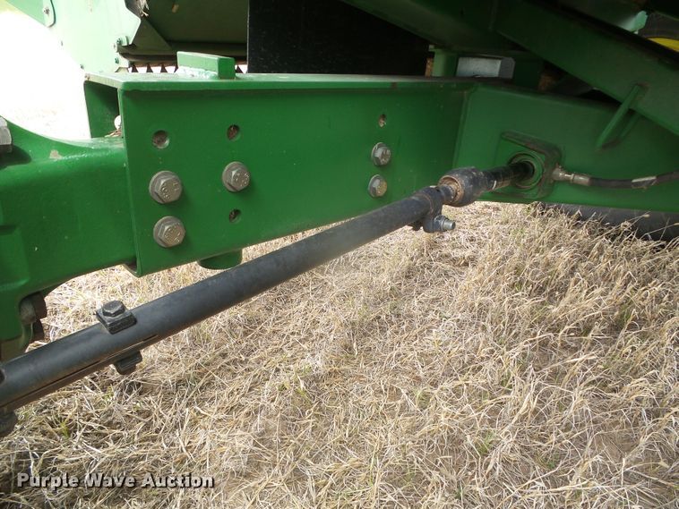 image for item DI5556 2005 John Deere 9860 STS  combine