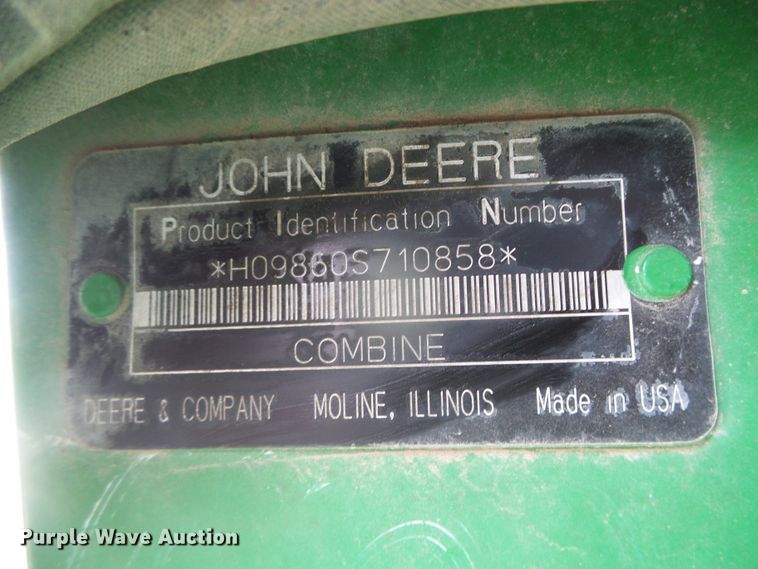 image for item DI5556 2005 John Deere 9860 STS  combine