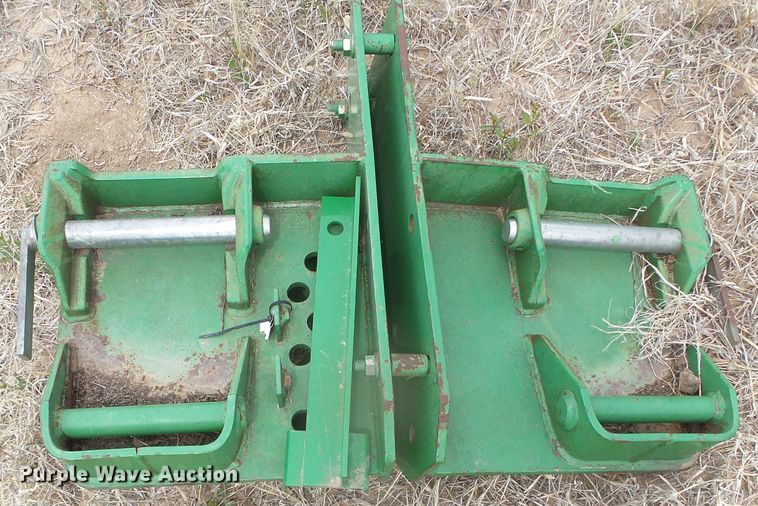 image for item DI5561 John Deere 840  loader
