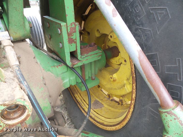 image for item DI5563 1971 John Deere 4620  tractor