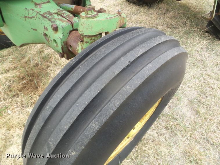 image for item DI5563 1971 John Deere 4620  tractor