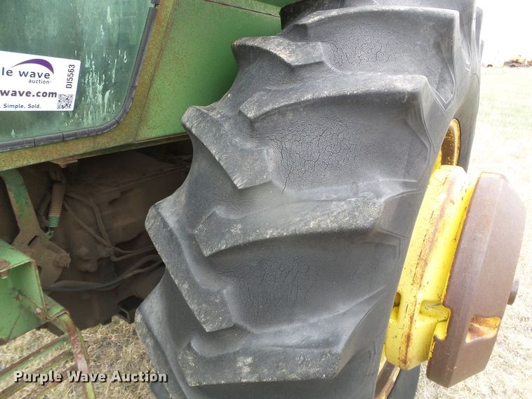 image for item DI5563 1971 John Deere 4620  tractor