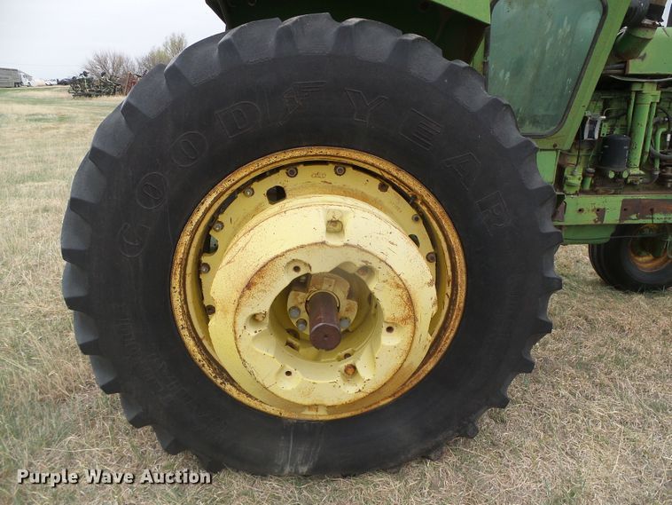 image for item DI5563 1971 John Deere 4620  tractor