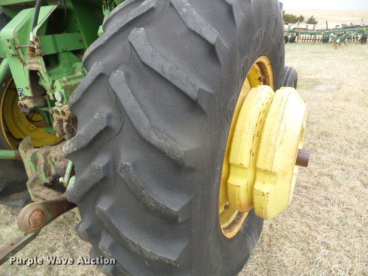 image for item DI5563 1971 John Deere 4620  tractor