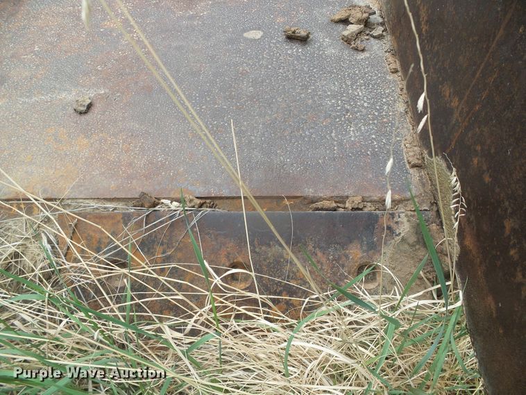 image for item DI5564 Yellow House  scraper