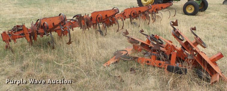 image for item DI5565 Krause 378  row crop cultivator