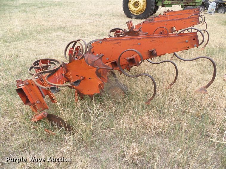image for item DI5565 Krause 378  row crop cultivator