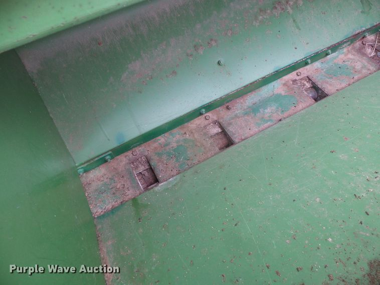 image for item DI5570 (3) John Deere 9300 hoe grain drills