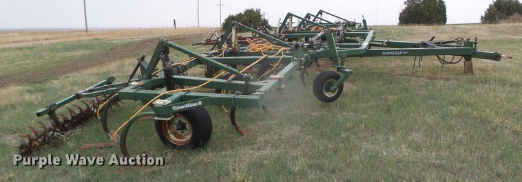 image for item DI5572 QuinStar Fallow Master II  field cultivator
